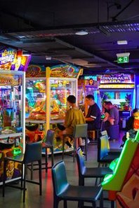 liên hệ 33Win